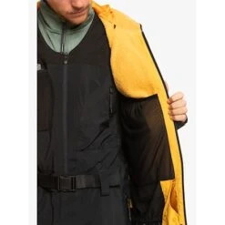 Snowboard Jacket Quiksilver Ultralight Gore -Ski Equipment Store bunda na snowboard quiksilver ultralight gore mineral yellow 9